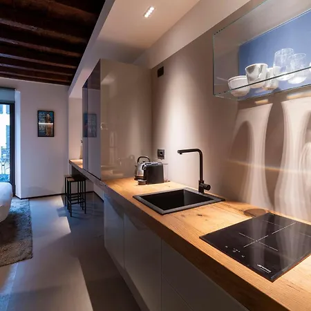 San Gottardo 19 Milan